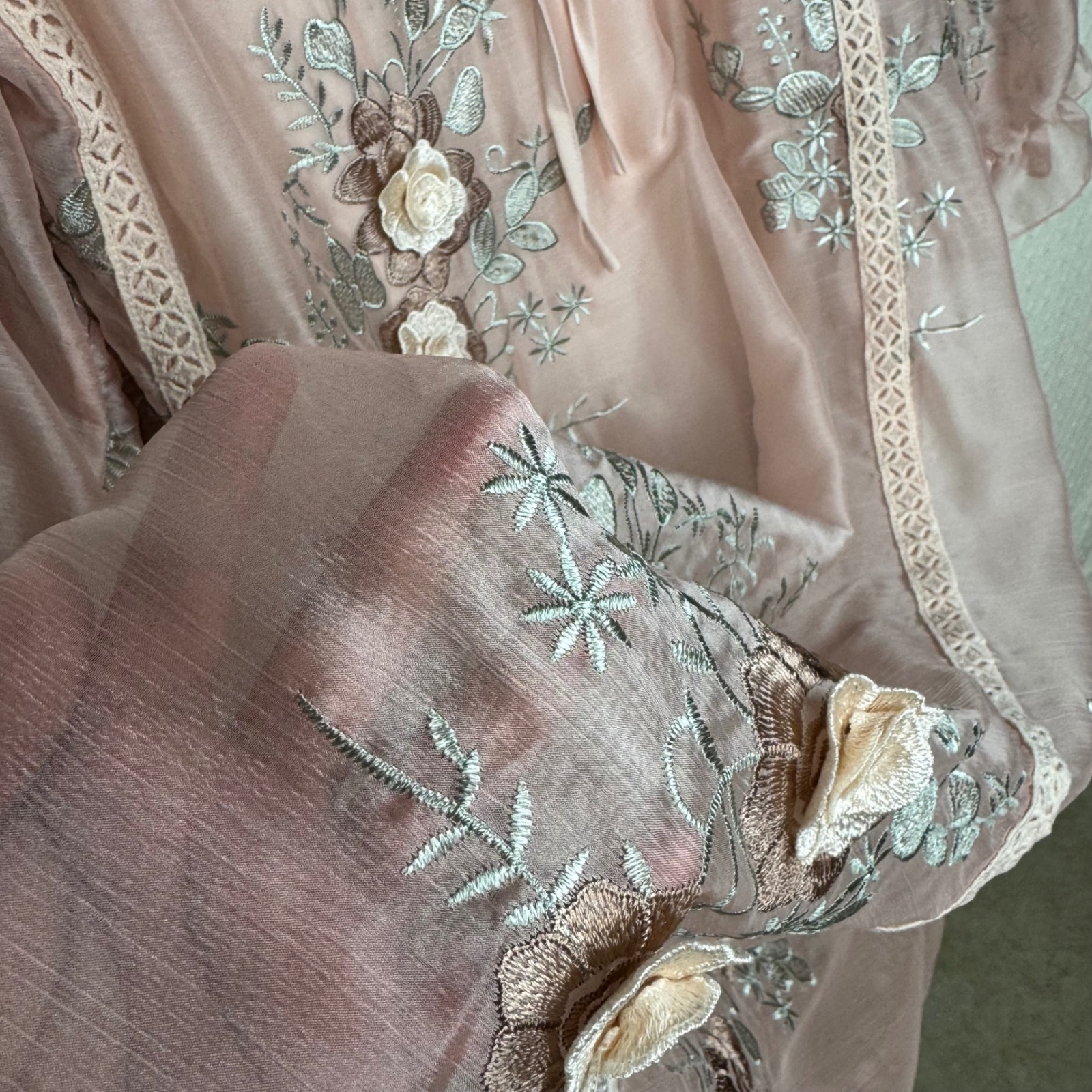 Nwt Soolinen Floral Embroidery 3d Rose Applique Dress Women Pink Midi Boho Fairy — image 5 of 8
